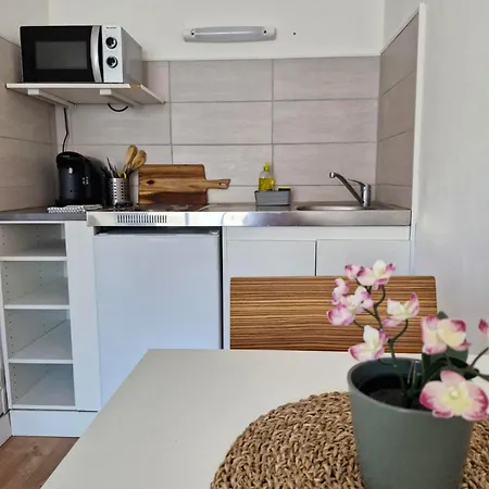 Appartement Cosy Avec Balcon Et Clim A 5 Min Des Plages